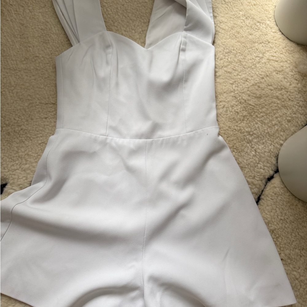 Alice and Olivia Elegant White Women's Dress